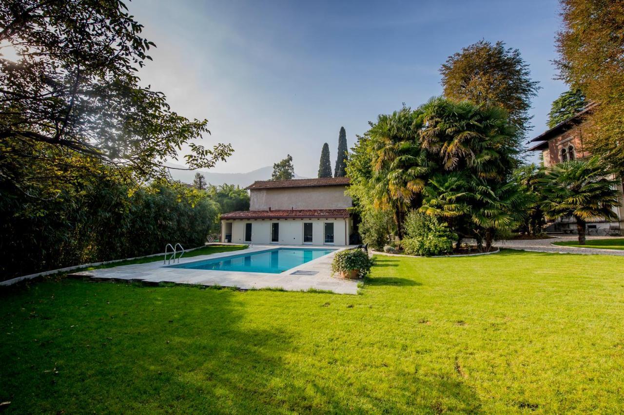 Villa Confalonieri مانديلو ديل لاريو المظهر الخارجي الصورة