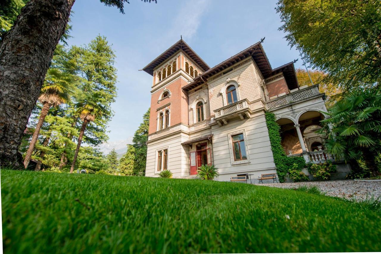 Villa Confalonieri مانديلو ديل لاريو المظهر الخارجي الصورة