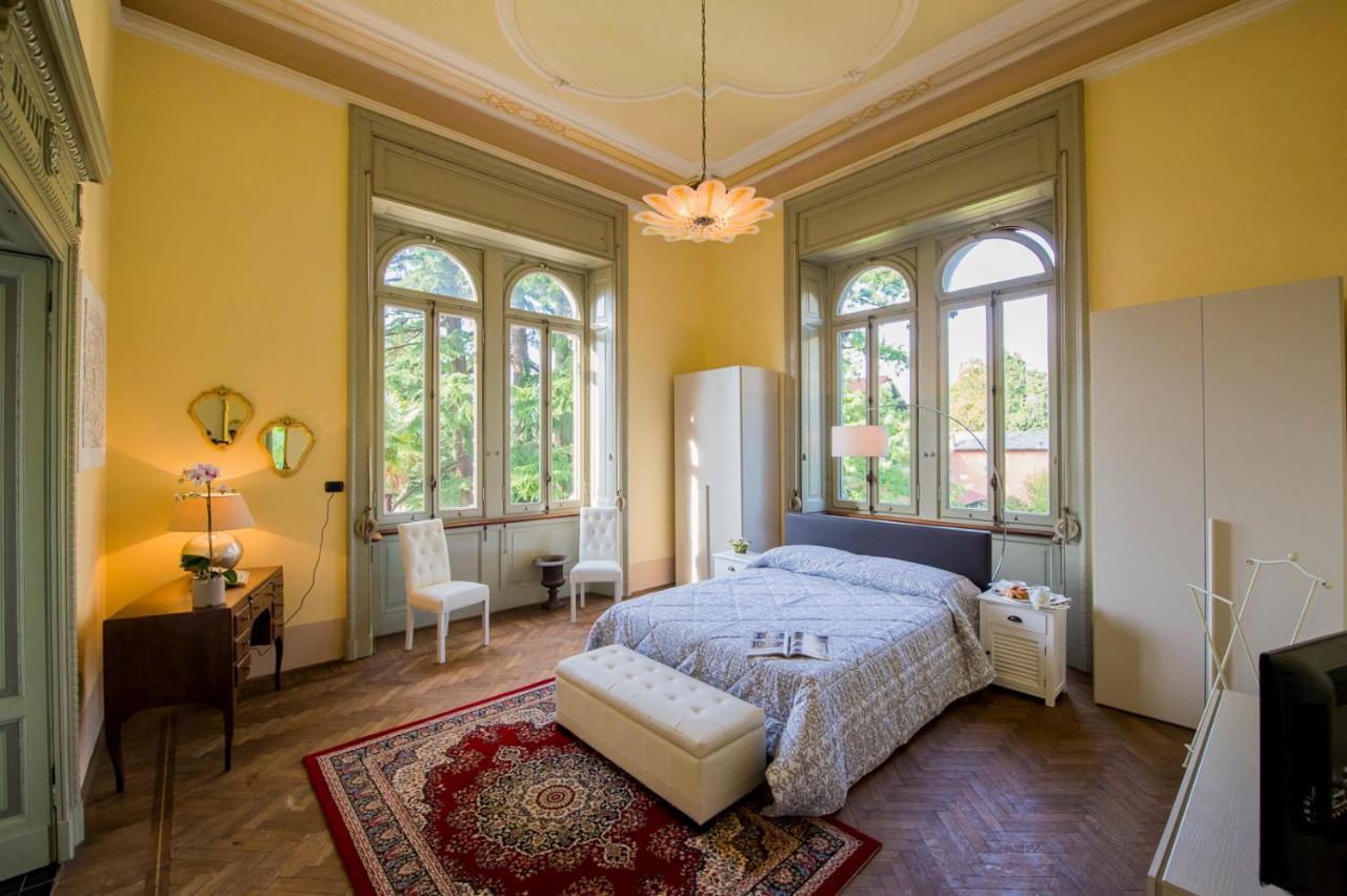 Villa Confalonieri مانديلو ديل لاريو الغرفة الصورة