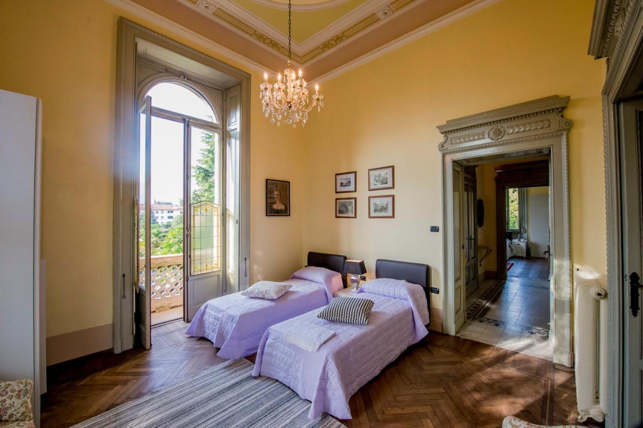 Villa Confalonieri مانديلو ديل لاريو المظهر الخارجي الصورة